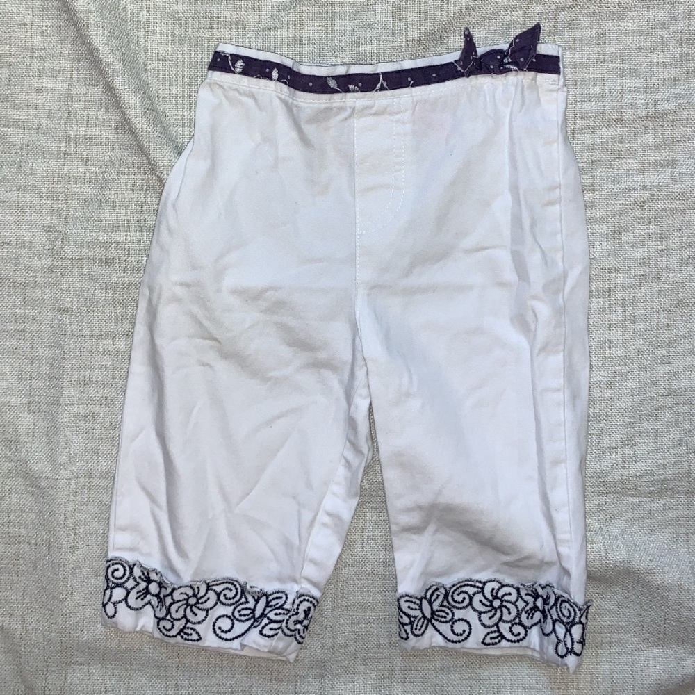 Baby Headquarters White Pants with Navy Floral Trim & Bow (24 Months)